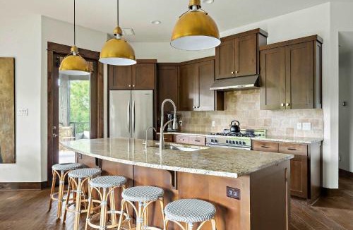 Spicewood Villa | Lake Travis Luxe Villa - 4BR - Pickleball - BBQ
