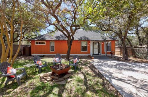 Apache Shores House | Lake Travis Retreat with Spacious Outdoor Areas