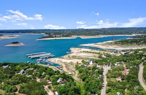 Volente Apartment | Lake Travis Studio near Volente