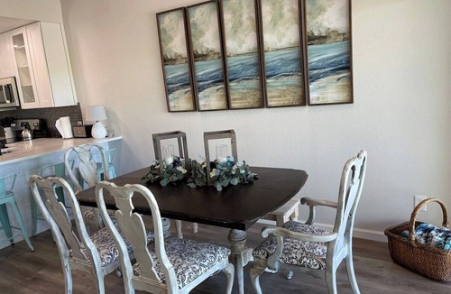 Point Venture House | Lake Travis townhome-Pool-Marina-Boat ramp-Golf