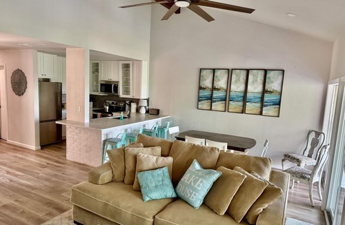 Point Venture House | Lake Travis townhome-Pool-Marina-Boat ramp-Golf