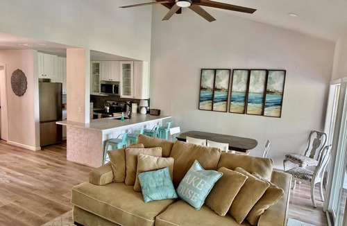Point Venture House | Lake Travis townhome-Pool-Marina-Boat ramp-Golf