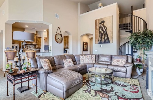 Lakeway Condo | 🌊 Lake Travis Views with Resort Pools | Lakeway Village Cove Escape 🌴