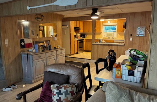 Spicewood House | Lake Travis waterfront escape that sleeps 16