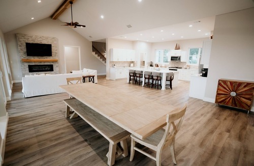 Buffalo Gap House | Lake Travis Waterfront - Private Dock - Designer 5 Bedroom 5.5 Bath