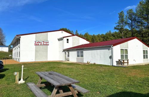 Marion Hotel | Lake Tree Inn & Suites