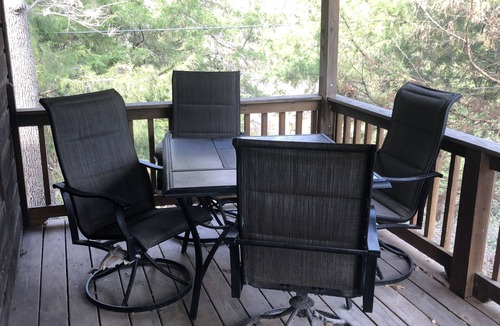 Quinlan Apartment | Lake Vacation Getaway