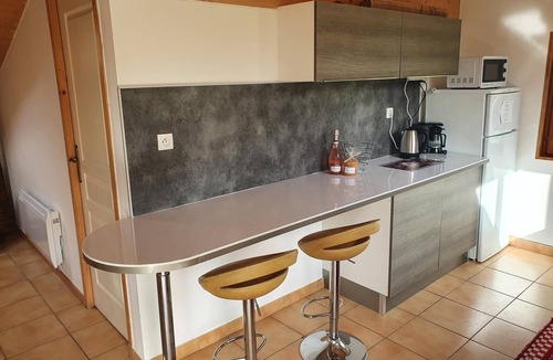 Saulgond House | Lake View 4 Person Gite