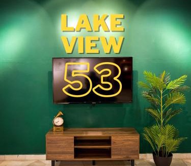 Larut House | Lake View 53 Heritage 4BR by LOUIS