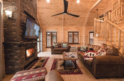 Long Lake Cabin | Lake View - a waterfront Chalet