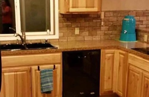 Coulee City House | Lake View and Sleeps 11