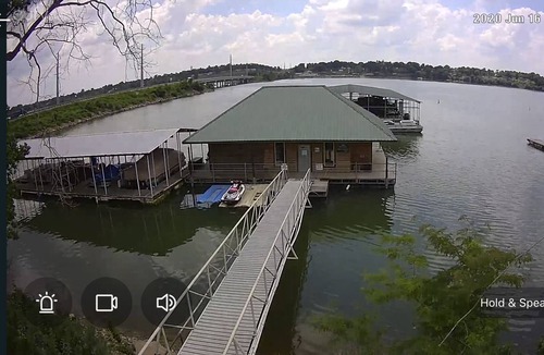 Grove Apartment | Lake view apartment