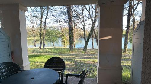 Monflanquin Apartment | Lake view Appartment