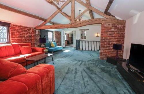 Macclesfield Apartment | Lake View Barn