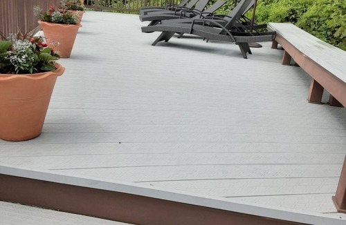 Bolton Landing Condo | Lake View, Beautiful Condo, Private Beach and Pool