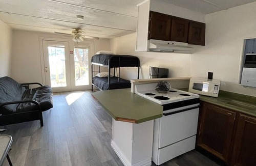 Graham Apartment | Lake View cabin #16 - Cabin with kitchen, steps from Possum Kingdom Lake