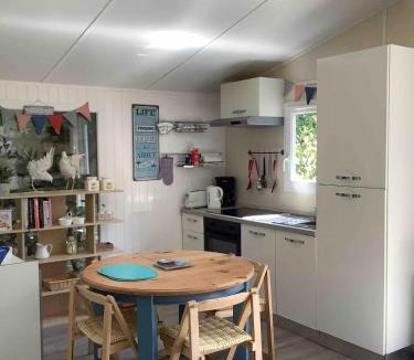 Faux-la-Montagne House | Lake View Cabin