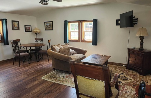 Windham Cabin | Lake view Cabin on Lake Heloise