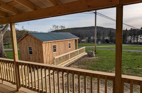 Black Creek House | Lake View Cabins
