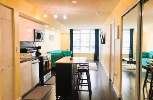 Fort York Apartment | Lake View Carlt