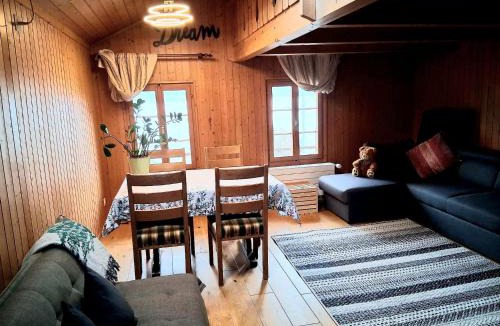 Darligen Ski Chalet | Lake view Chalet , Drligen