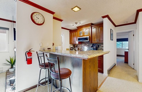 Tahoya Shores Condo | Lake View Condo with Private Beach Access, Heated Pool, Near Ski Resorts