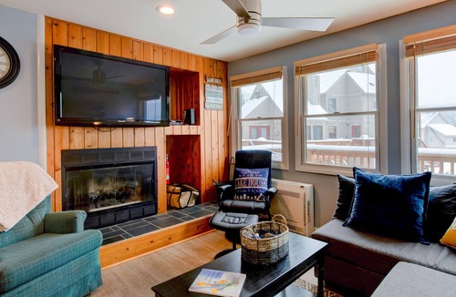 Thayerville Condo | Lake-view condo with deck & firepit - prime location