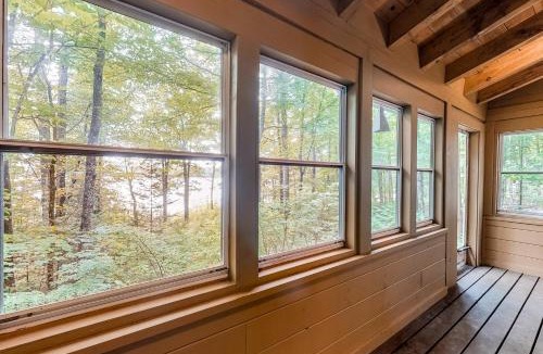 Wayne House | Lake View Cottage