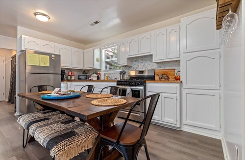 Dennis Cottage | Lake View Cottage with Kayaks 6th Night Free
