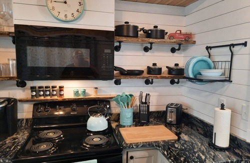 White County Cabin | Lake View Country Cabin at Bear Bluff Retreat