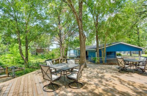 Enchanted Oaks House | Lake View & Decks: Pet-Friendly Mabank Home