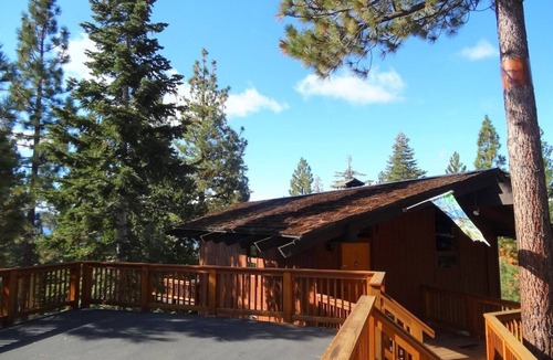 Lake Forest House | Lake View Dollar Point Tahoe City- Old Tahoe Charm!