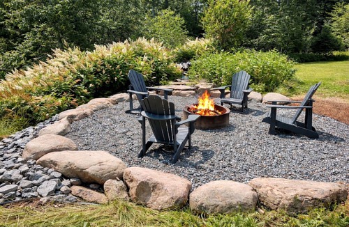 Beaver Bay Apartment | Lake View|Fire Pit|Modern|Perfect Location