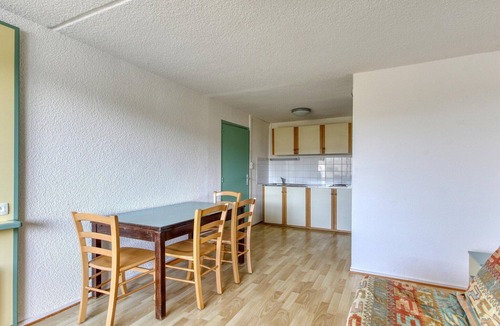 Miremont Apartment | Lake View Miremont Apartment for 5
