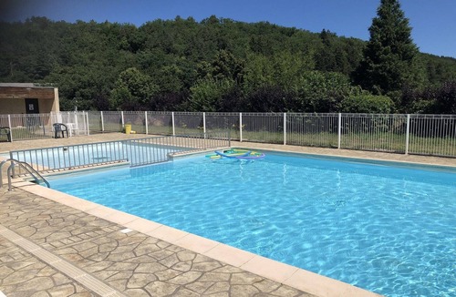 Miremont Apartment | Lake View Miremont Apartment for 5