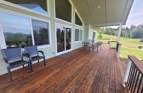 Cottage Grove House | Lake View House