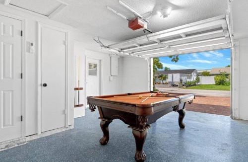 Hudson Beach Estates House | Lake view just 1 min to beach