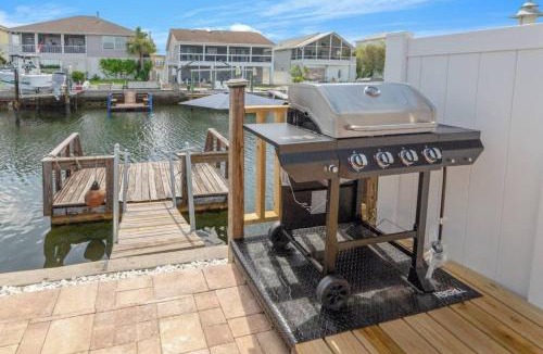 Hudson Beach Estates House | Lake view just 1 min to beach