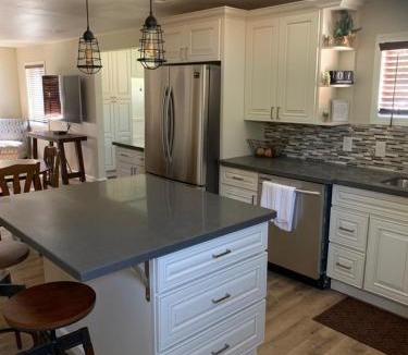 Lee Vining Cabin | Lake View Lodge