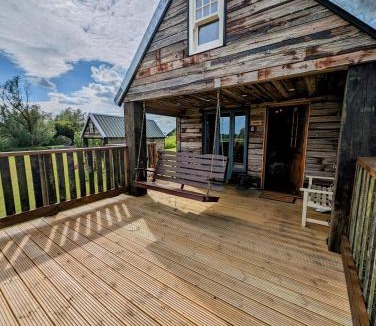 Sudbury Apartment | Lake View lodges The Lavenham