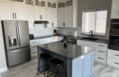 Greenehaven House | Lake View Modern House with Beautiful Sunsets!