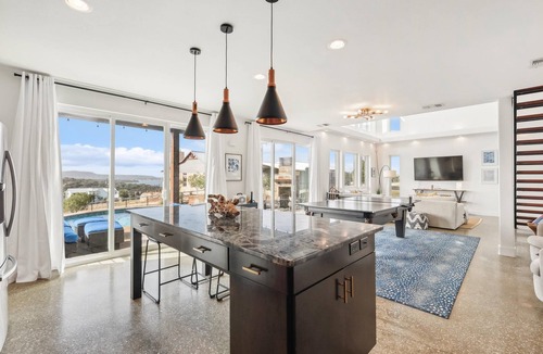 Graford House | Lake View Oasis 4 bedroom- Lakeview Home/pool and hot tub!
