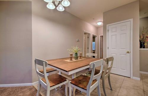 Camdenton House | Lake-View Patio, Pool Table! Camdenton Family Unit