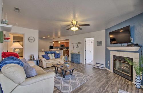 Village of Four Seasons House | Lake-View Patio, Pool Access! Regatta Bay Condo