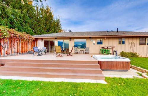 Manson House | Lake View Rambler