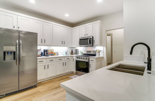 Lone Star House | Lake-View Retreat w/Games & Yard in Daingerfield
