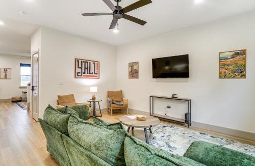 Lone Star House | Lake-View Retreat w/Games & Yard in Daingerfield