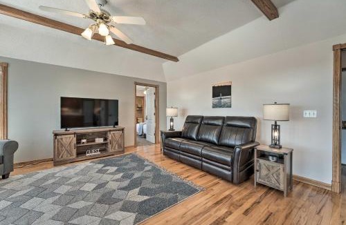 Mountain Home House | Lake-View Retreat w/Fire Pit in Mountain Home!