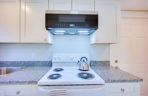 Spofford Apartment | Lake-View Spofford Apartment w/Shared Dock!