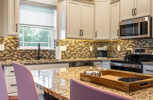Hollister House | Lake View with Hot Tub & Game Area! Indoor & Outdoor Pool! All Bathrooms Ensuite